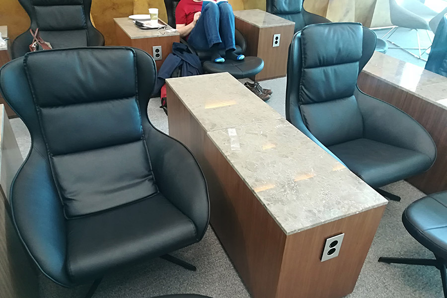 仁川国際空港：リクライニングチェア