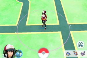 ポケモンGO初心者向け!右下の双眼鏡のマークは何?