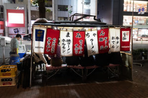 はじめての屋台デビュー!博多天神の人気店「屋台まみちゃん」に行ってきました。