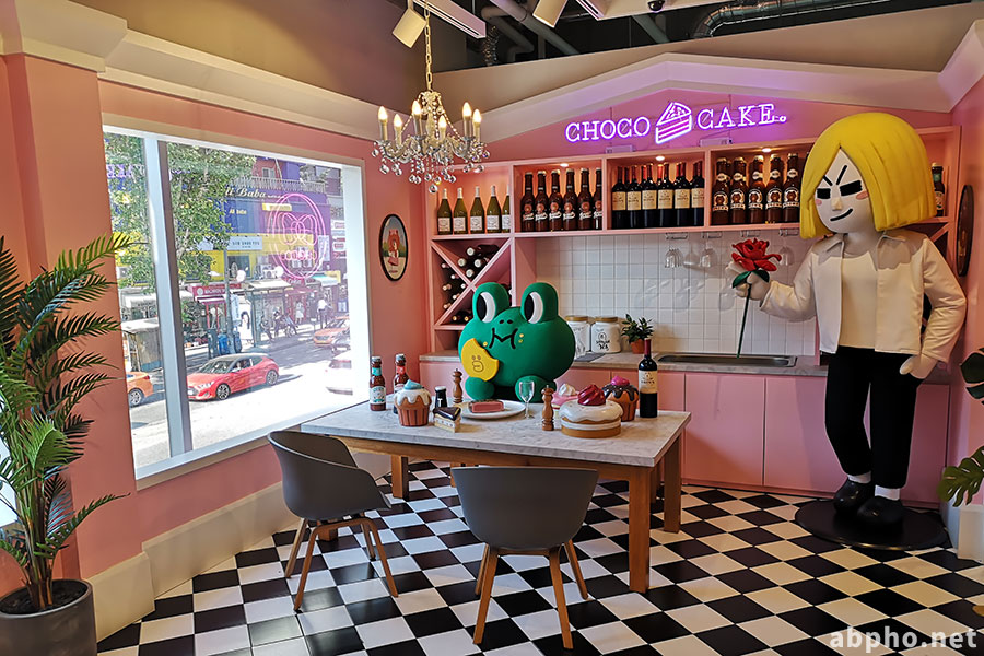 LINE FRIENDS STORE 梨奏院店